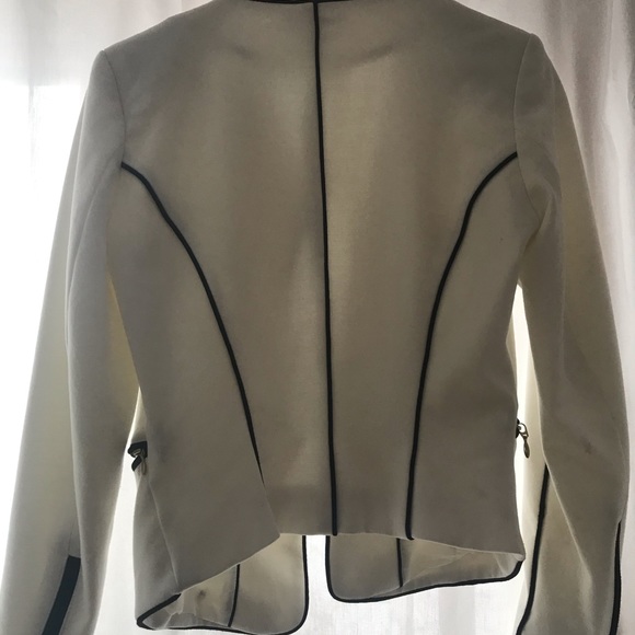 Chic white jacket - Picture 7 of 7